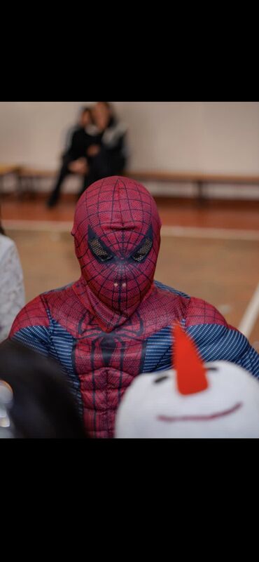 Карнавальные костюмы: Костюм человек паук! Длина 110см ! С маской! Продаю ! Один раз