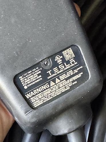 tesl: Портативное зарядное устройство Tesla (Mobile Connector) с кабелем и — 3
