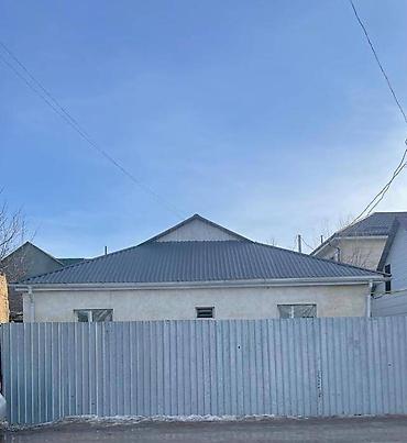 Sale of cottages and houses: Срочно продаётся дом 📍 Район Арча-Бешик 🏠 Площадь дома — 84 м² 🌿 — 4