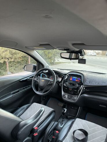 Chevrolet: Chevrolet Spark: 2018 г., 1 л, Вариатор, Бензин, Хэтчбэк — 13