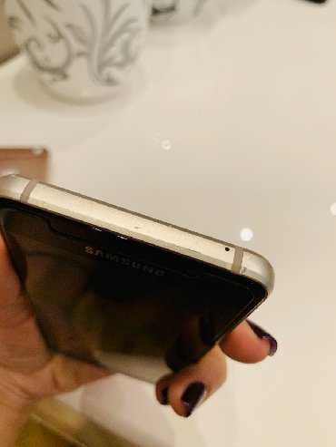 Samsung-6 - Азербайджан: Б/у Samsung A30 16 ГБ Серебристый
