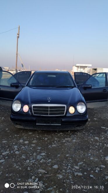 срочно продам авто: Mercedes-Benz E-Class: 1998 г., 2 л, Механика, Бензин, Седан