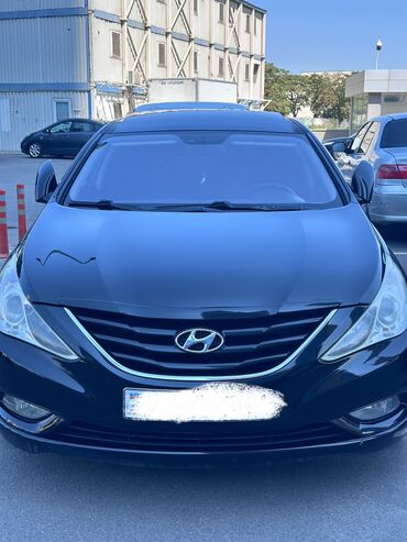 vuruq mawinlar: Hyundai Sonata: 2.4 l | 2010 il Sedan