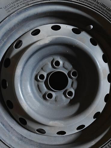 winter: Комплект дисков Subaru legacy с зимними шинами Dunlop. - Размер шин — 3