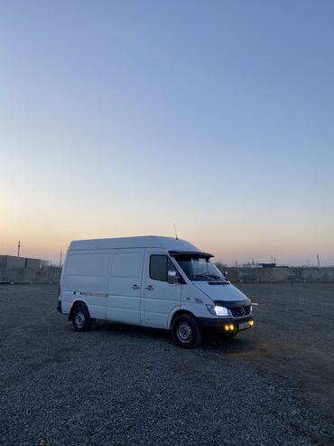 задние фары на спринтер: Mercedes-Benz Sprinter: 2003 г., 2.2 л, Механика, Дизель