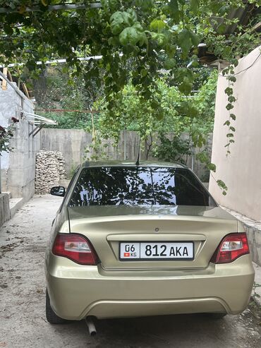 Daewoo: Daewoo Nexia: 2011 г., 1.6 л, Механика, Бензин, Седан