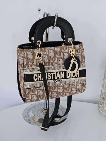 silikonske torbe: Elegant purse, Christian Dior, Material: Canvas