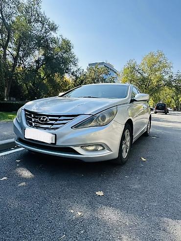 капот на соната: Hyundai Sonata: 2013 г., 2 л, Автомат, Бензин, Седан — 3