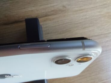 polovni bluetooth zvucnici: Apple iPhone iPhone 11, 64 GB, Bela, Otisak prsta, Face ID na lalafo.rs polovni bluetooth zvucnici: Apple iPhone iPhone 11, 64 GB, Bela, Otisak prsta, Face ID