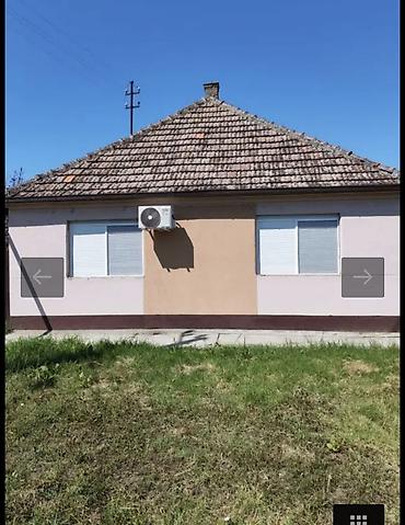 2 stolice i sto za terasu: Na prodaju kuća u mesto Aradac (Zrenjanin) Za dodatne informacije — 1