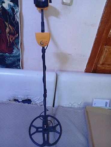 qizil axtaran dedektor: Metal detektoru – LCD ekranlı, çox rejimli Xüsusiyyətlər: - Rəqəmsal — 8