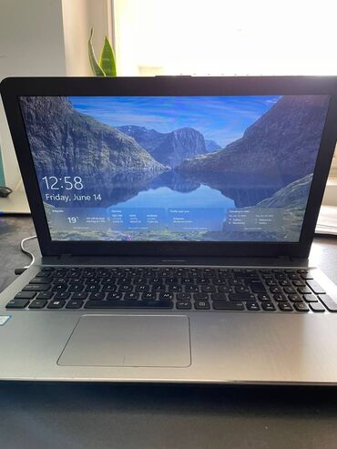 Laptop i Netbook računari: Intel Core i3, 8 GB OZU