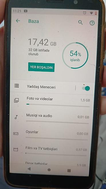 ayfon 17 pro maks: Motorola Moto E6, 32 GB, rəng - Qəhvəyi, Sensor — 2