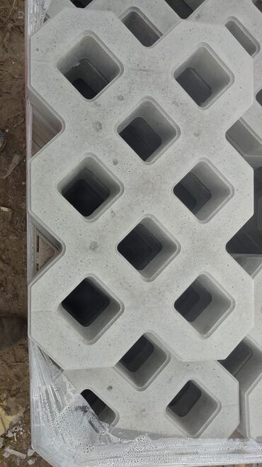 Dekorativ daşlar: Tamet .qazon dasi .müxtəlif ölcülü beton piltələr .beton panellər yol — 17