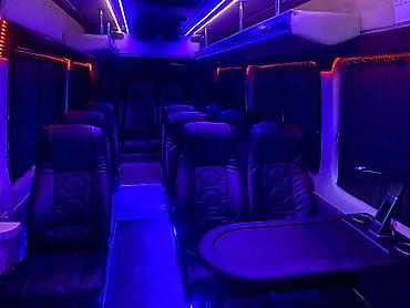 sprinter 2 2: Услуга: аренда микроавтобуса с водителем Описание: - Комфортабельный — 2