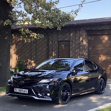 corolla 2016: Toyota Camry: 2023 г., 2.5 л, Автомат, Бензин, Седан — 4