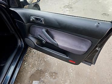 Volkswagen: Volkswagen Golf: 1998 г., 1.8 л, Механика, Бензин, Лифтбек — 6