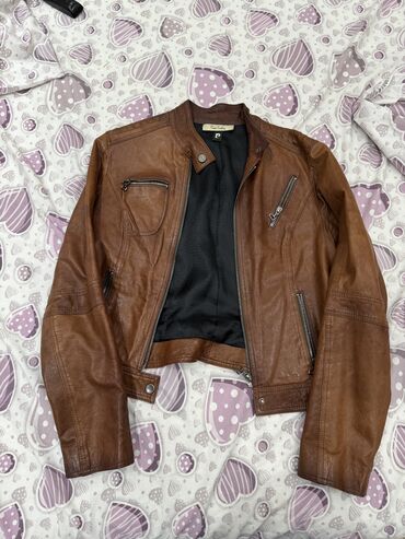 uteplennaya detskaya kurtka: Женская куртка Pierre Cardin, S (EU 36), M (EU 38), цвет - Коричневый