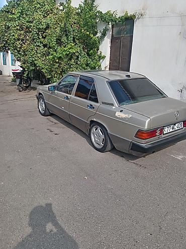avtomobillərin satisi: Mercedes-Benz 190: 2 l | 1989 il Sedan — 4