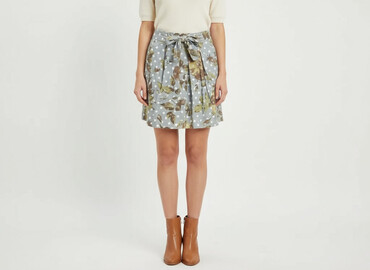 spódnice z motywem kwiatowym: Спідниця жіноча, розмір S