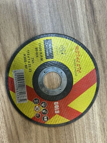 iş alətləri: Metal 570 markalı, metalkəsmə üçün nəzərdə tutulmuş dairəvi disk