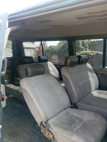 Ssangyong: Ssangyong Istana: 1996 г., 2.9 л, Механика, Дизель, Бус — 15