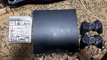прошитая: Продаю сони ps3 прошитая, 280 гбайт памяти, в комплекте 4 диска, 2