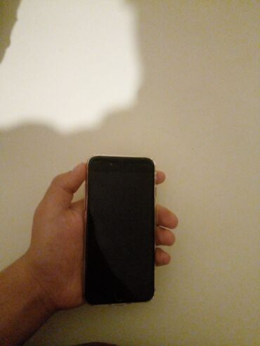 зарядка для айфона 5: IPhone 7, 128 GB, Qırmızı