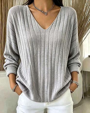 pull: Bluzica
Cena 2200 
Od s do 2xl
Vel.17 — 7