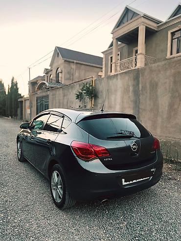 manometr satisi: Opel Astra: 1.4 l | 2010 il 180000 km Hetçbek — 3