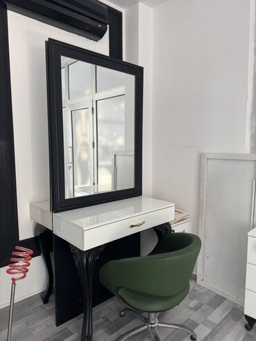 Kreslo 2 ededdir 1 ededi 180 azn satilir‼️unvan xalqlar kod6565 sekine
