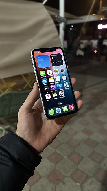Apple iPhone: IPhone Xr, Б/у, 64 ГБ, Белый, 78 % — 6