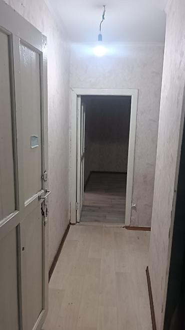 Продажа квартир: 2 комнаты, 47 м², Кыргызско-Узбекский Университет, 106 серия, 1 этаж, Старый ремонт — 3