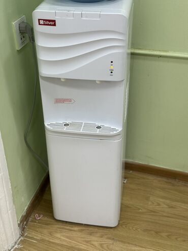 Salon, tibbi mebel dəsti: Gözəllik salonu üçün mebel dəsti hamısı birlikde tek tekde satılır — 7