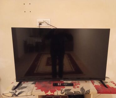 телефон fly ds169: Tv 107 ekran smart internetle işləyir qiymət 450azn az işlənib 3 aydı