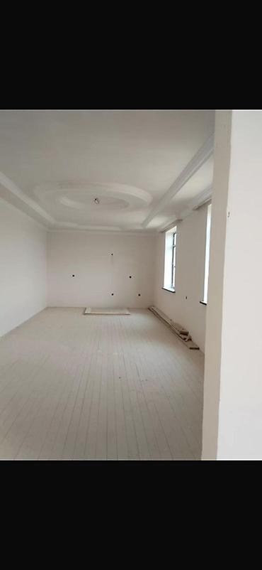 salyanda satılan evlər: 4 otaqlı, 10 kv. m, Yeni təmirli — 4