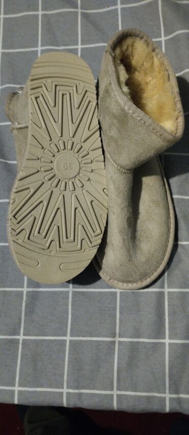 Mokasine: Mokasine, 39 — 5