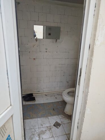 Həyət evləri və villaların satışı: 20-ci sahə 1 otaqlı, 48 kv. m, Orta təmir — 10