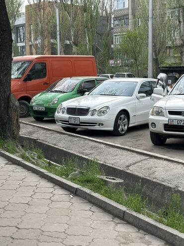 автомобиль продается: Mercedes-Benz E-Class: 2005 г., 3.2 л, Автомат, Бензин, Седан