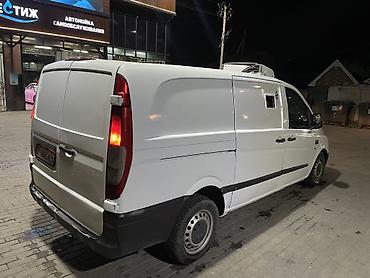 Транспорт: Mercedes-Benz Vito: 2009 г., 2.2 л, Дизель — 4