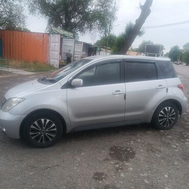 пороги рав 4: Toyota ist: 2003 г., 1.3 л, Автомат, Бензин, Хетчбек