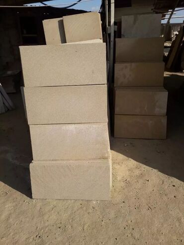 Ağlay: Fasad Daşlari Aglay Ve Tamet — 24