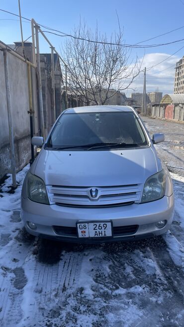 Toyota: Toyota ist: 2003 г., 1.5 л, Автомат, Бензин