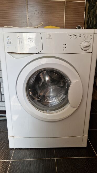 ноутбук ремонт: Стиральная машина Indesit, Б/у, Автомат