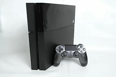 second hand shop electronics: U ponudi Sony Playstation 4 sa naslova. Konzola je novija fat — 9