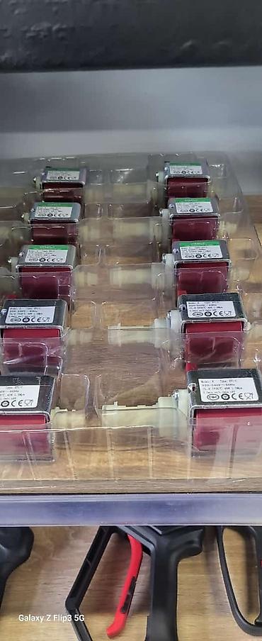 Avtoyuma aparatları: 1 manatliq 50 qəpiklik avtoyuma avadanliqlar satisi yerində — 8