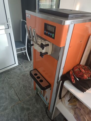 Другая техника для кухни: Продается мороженое апарат почти новый at lalafo.kg Другая техника для кухни: Продается мороженое апарат почти новый