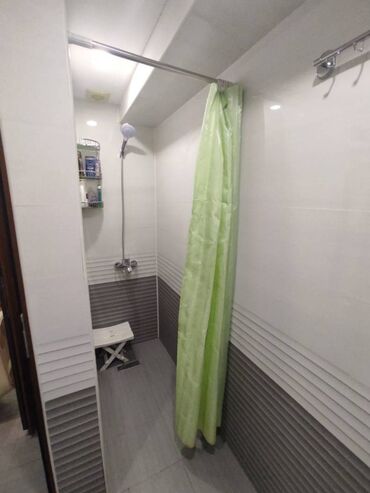 Uzunmüddətli kirayə mənzillər: Yasamalda 9 mertebeli binanın 9-cu mərtəbəsində yerləşən ümumi sahəsi — 25