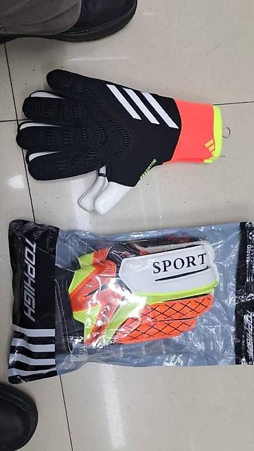 Перчатки: Вратарские перчатки для футбола — ассортимент моделей и расцветок — 3