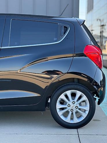 фиат пунто: Chevrolet Spark: 2021 г., Хэтчбэк — 5